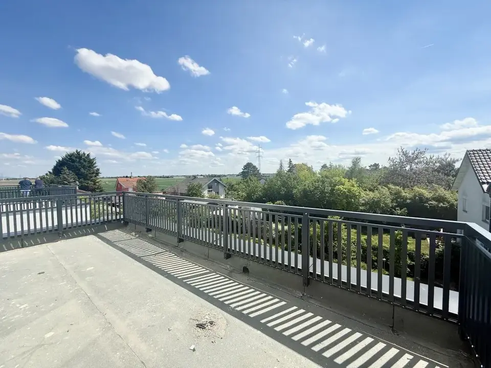 ERSTBEZUG - Familienglück in Essling - Ihr neues Zuhause mit Garten, Terrasse & Dachterrasse