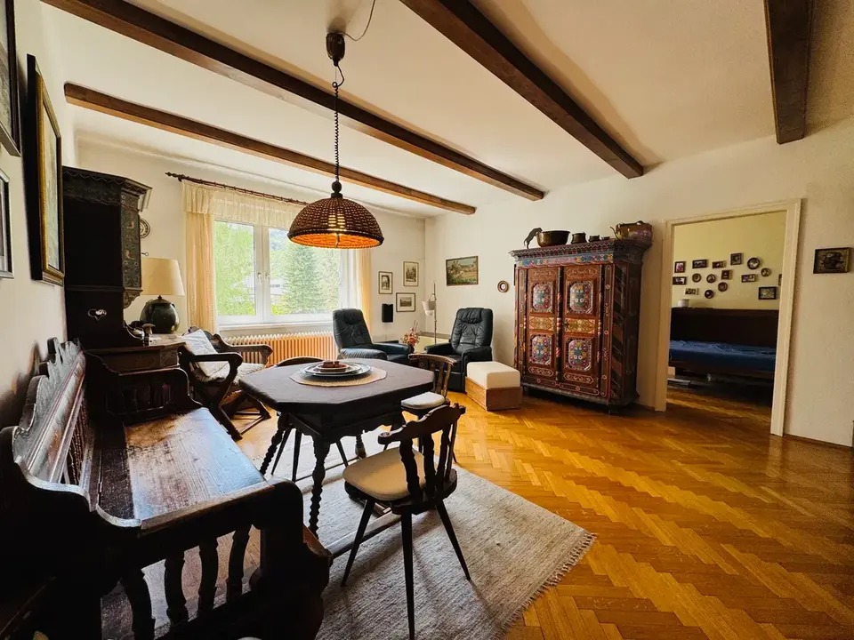 ## PREISHAMMER !! gepflegte 3 Zimmerwohnung mit extra Küche, Balkon und 2.500m² Gartenbenützung !!##