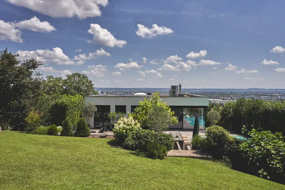Exklusive Luxusvilla am Grazer Kehlberg mit spektakulärem Panoramablick auf Graz