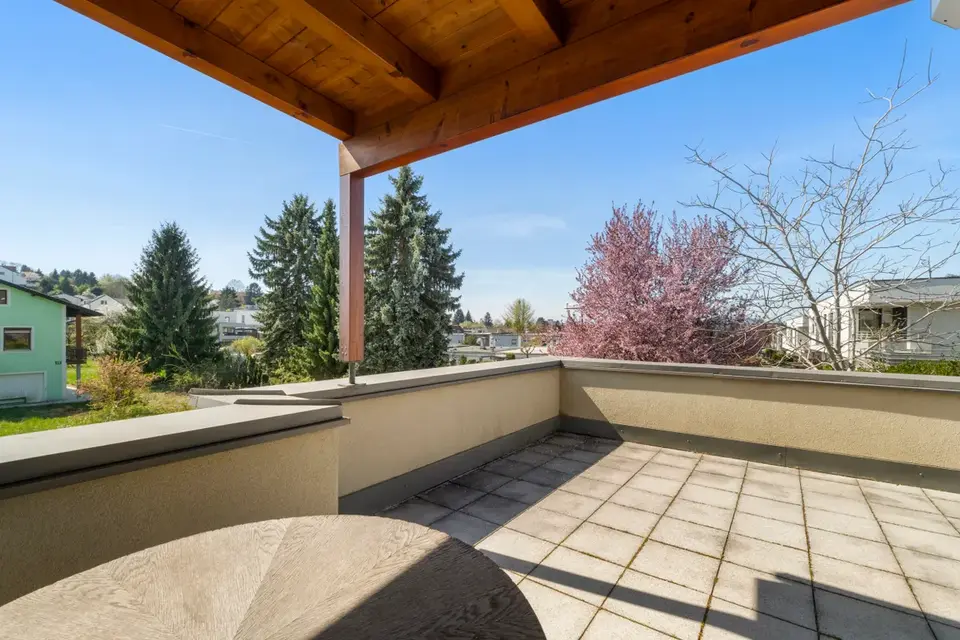 Wohnen am Ruckerlberg mit Blick auf Plabutsch und Koralm und möglicher Büronutzung