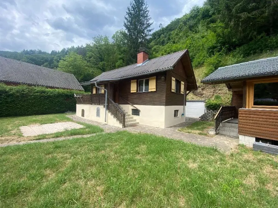 GEPFLEGTER BUNGALOW - MIT 3168m² - GÖSTING/GRAZ