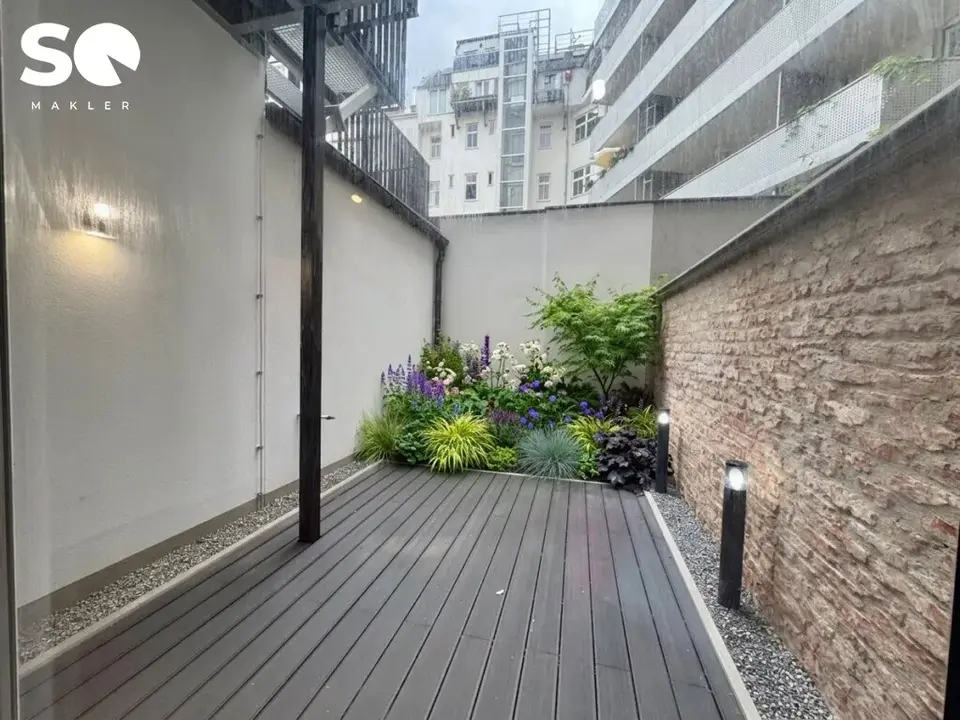 #SQ - ERSTBEZUG: 3-ZIMMER-ALTBAUWOHNUNG MIT TERRASSE UND GARTEN IN RUHELAGE!