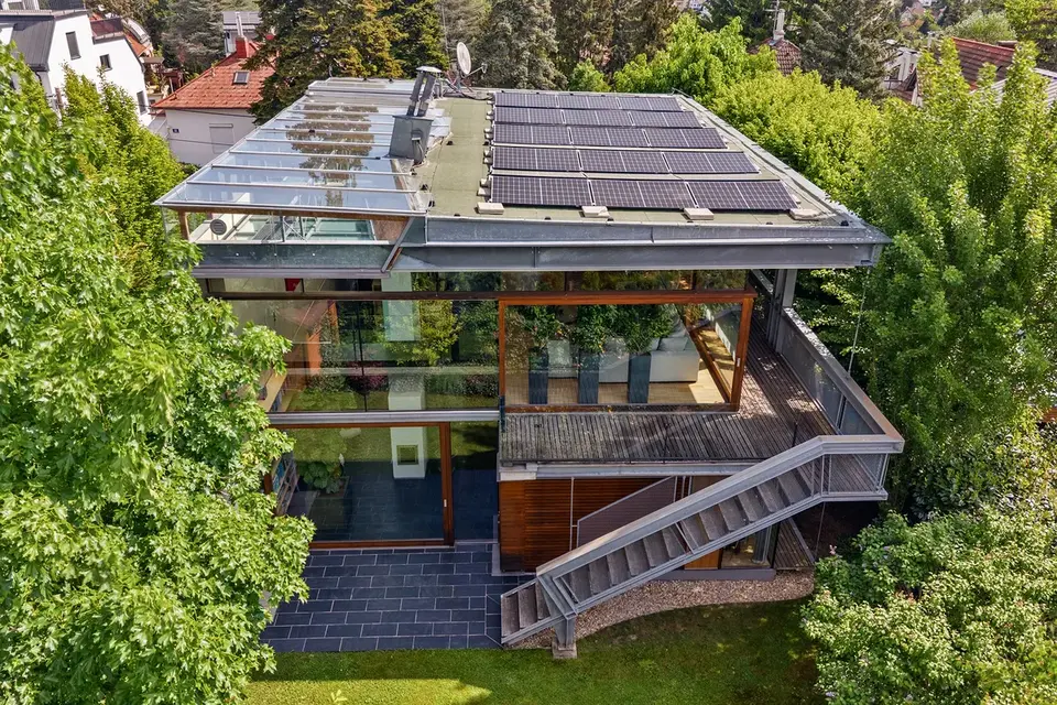 Stilvolle Architektenvilla in exklusiver Grünruhelage
