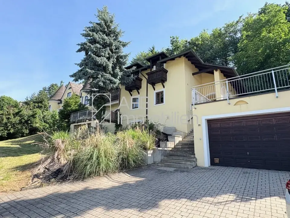 Seltene Gelegenheit - großzügige Villa in St. Peter - Wohnen in exklusiver Lage!
