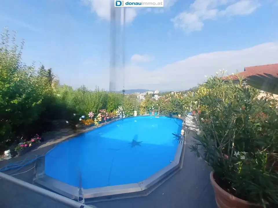 Preisreduktion Traumlage! Gepflegtes, großzügiges Haus mit großem Grund, Pool in sonniger Ruhelage in St.Peter - auch für 2 Familien möglich