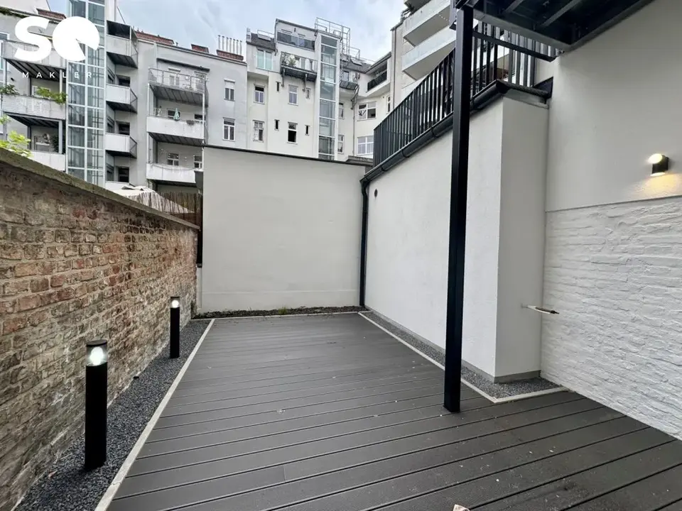 #SQ - ERSTBEZUG: 2-ZIMMER-ALTBAUWOHNUNG MIT TERRASSE UND GARTEN IN RUHELAGE!
