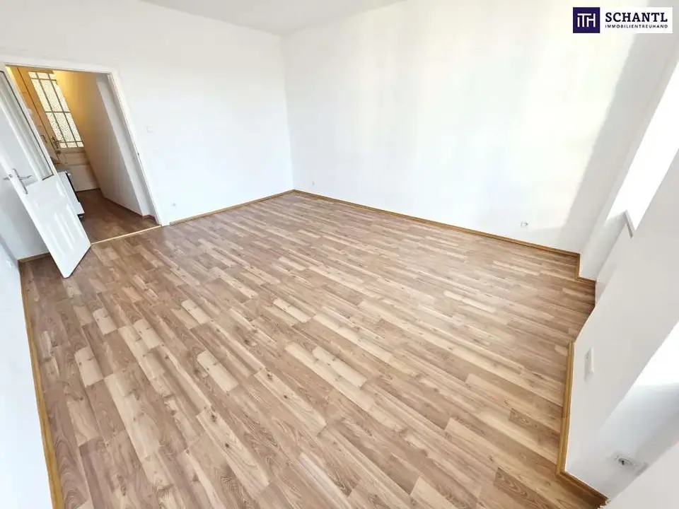 Die leise Seite des Stadtlebens! Kompakte Kleinstwohnung im 3.Stock mit eingereichtem, großen Balkon! U-Bahn um´s Eck! Ruhige Hoflage in 1030 Wien + Schönes Altbauhaus! Nicht zögern!