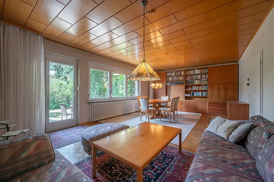 Top Grundriss - Reihenhaus in Ruhelage - Sanierungsbedarf