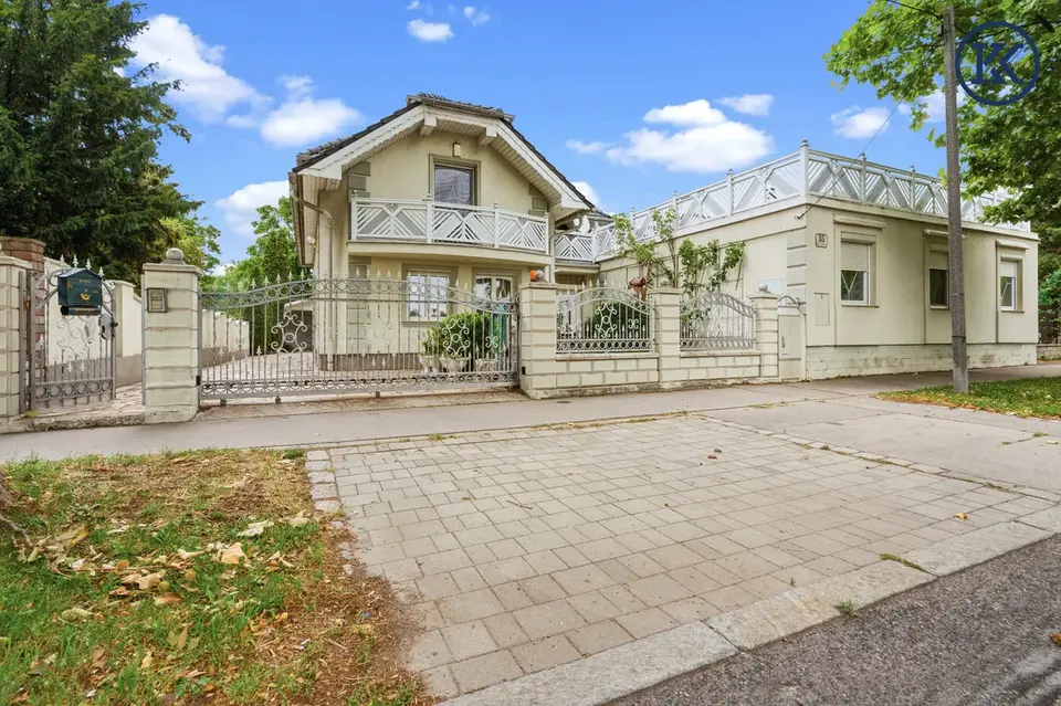 Zwei Häuser, ein Zuhause - Villa mit Charakter in Aspern